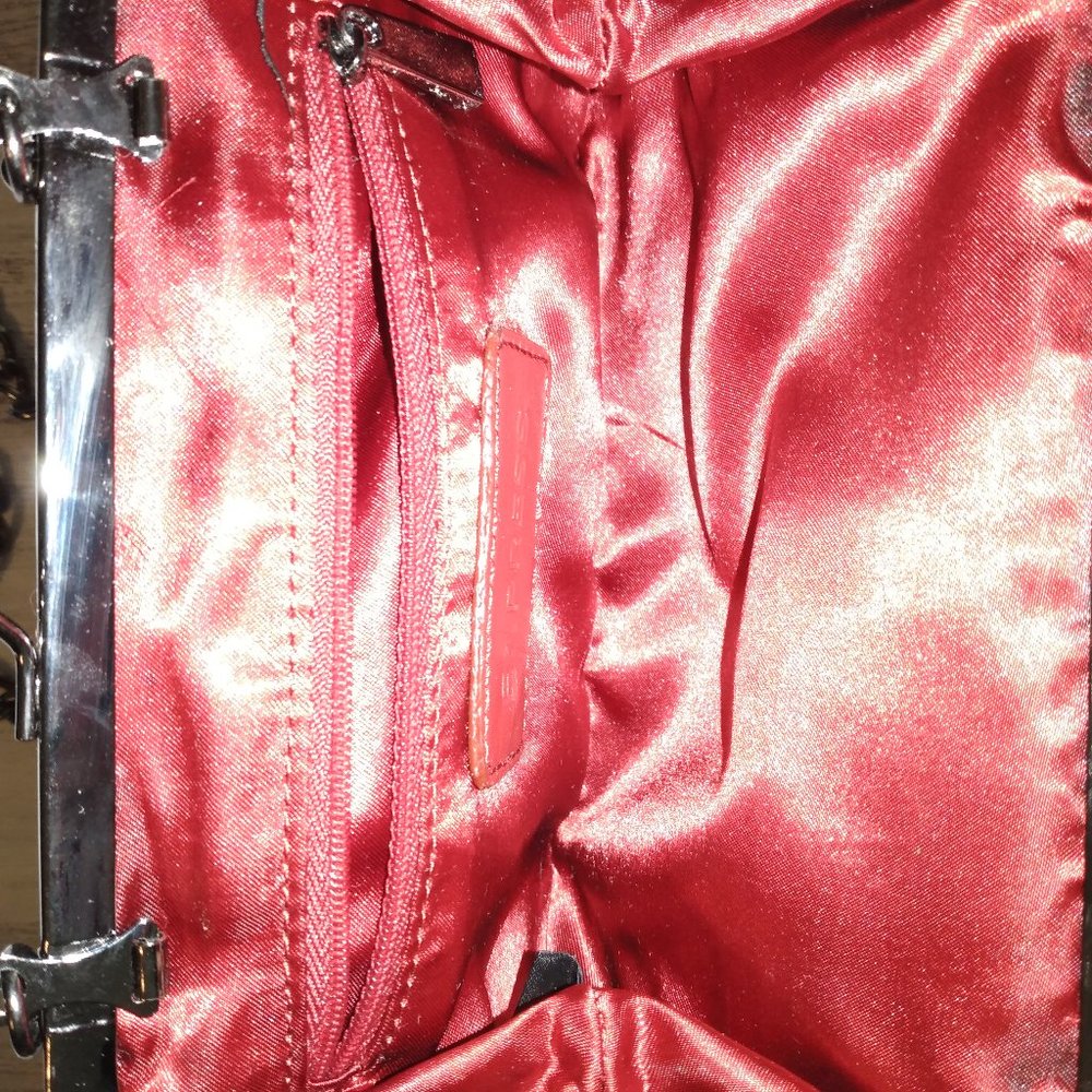 Red Clutch - Picture 7 of 7